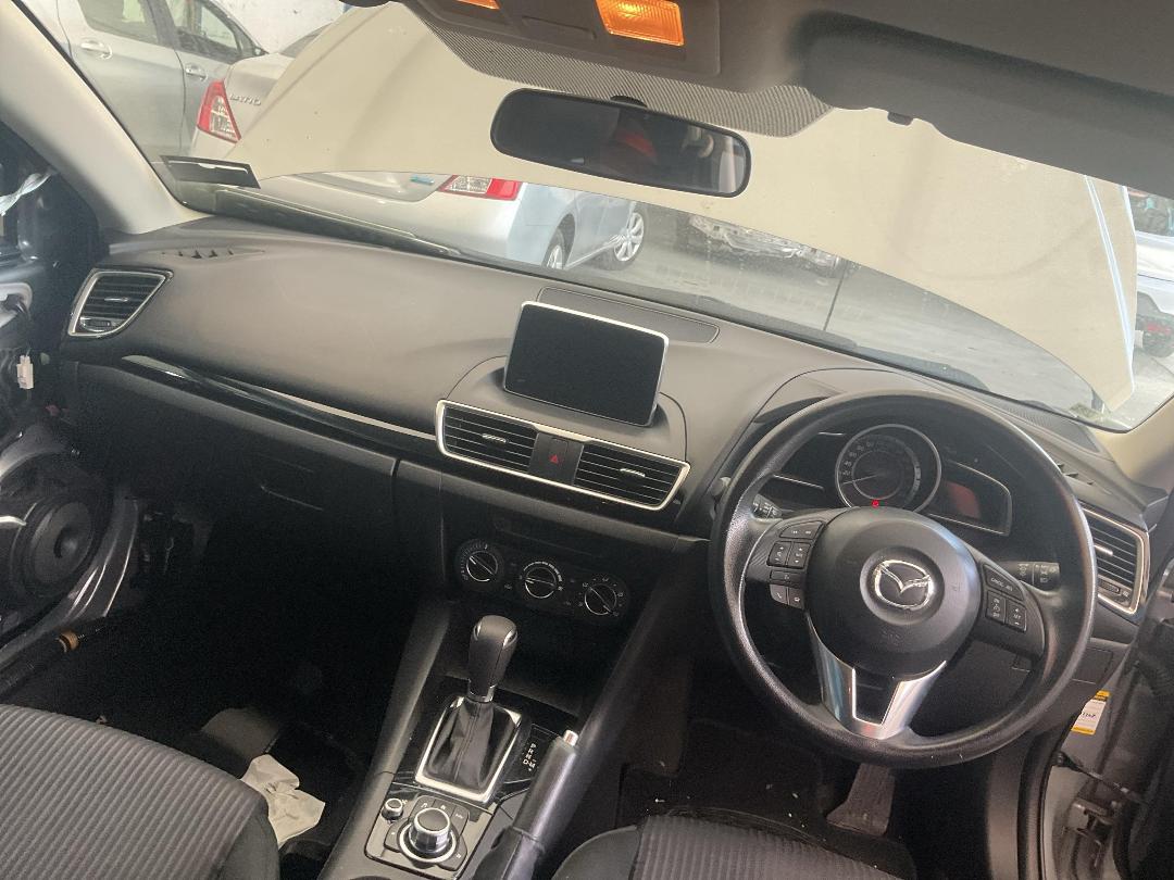 Photo '24' of Mazda Mazda3 GLX