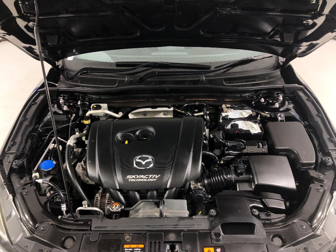 Photo '13' of Mazda Mazda3