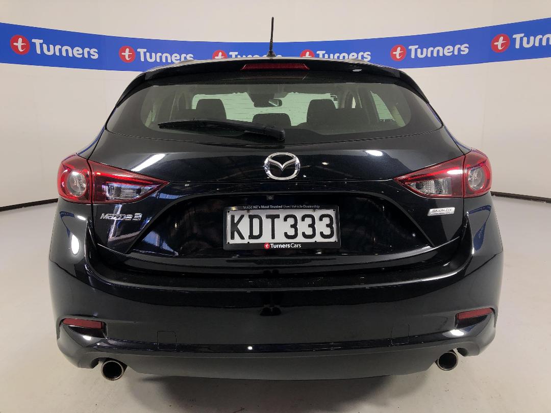 Photo '6' of Mazda Mazda3