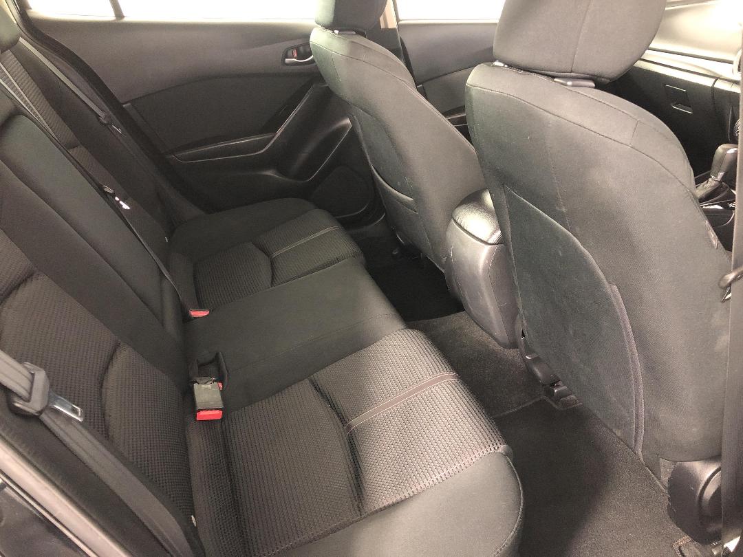 Photo '20' of Mazda Mazda3