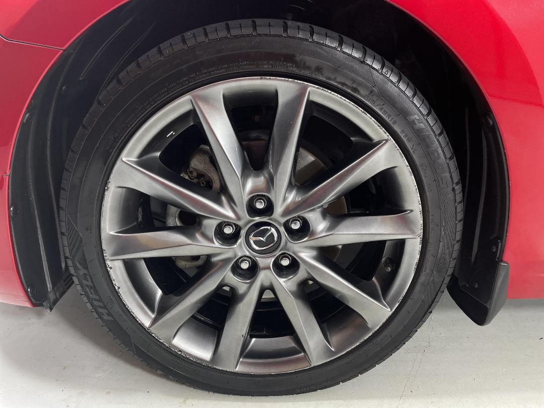 Photo '10' of Mazda Mazda3