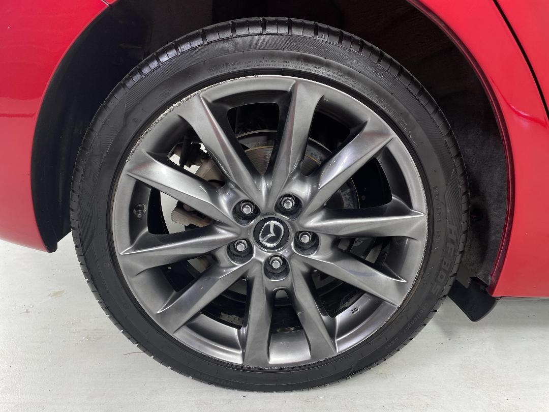 Photo '12' of Mazda Mazda3