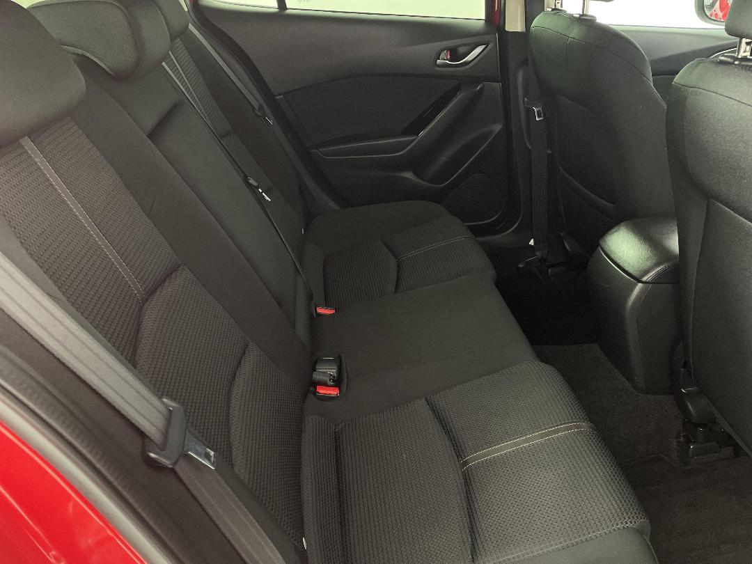 Photo '20' of Mazda Mazda3