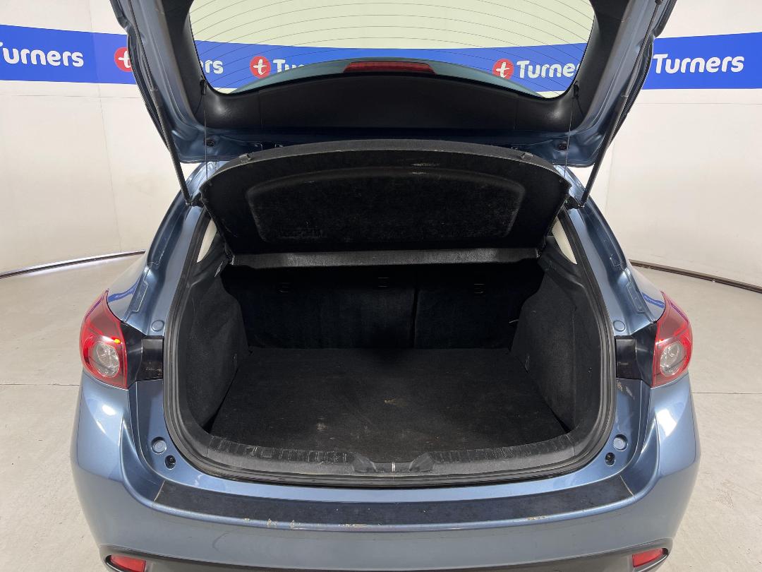 Photo '14' of Mazda Mazda3 Photo '14' of Mazda Mazda3