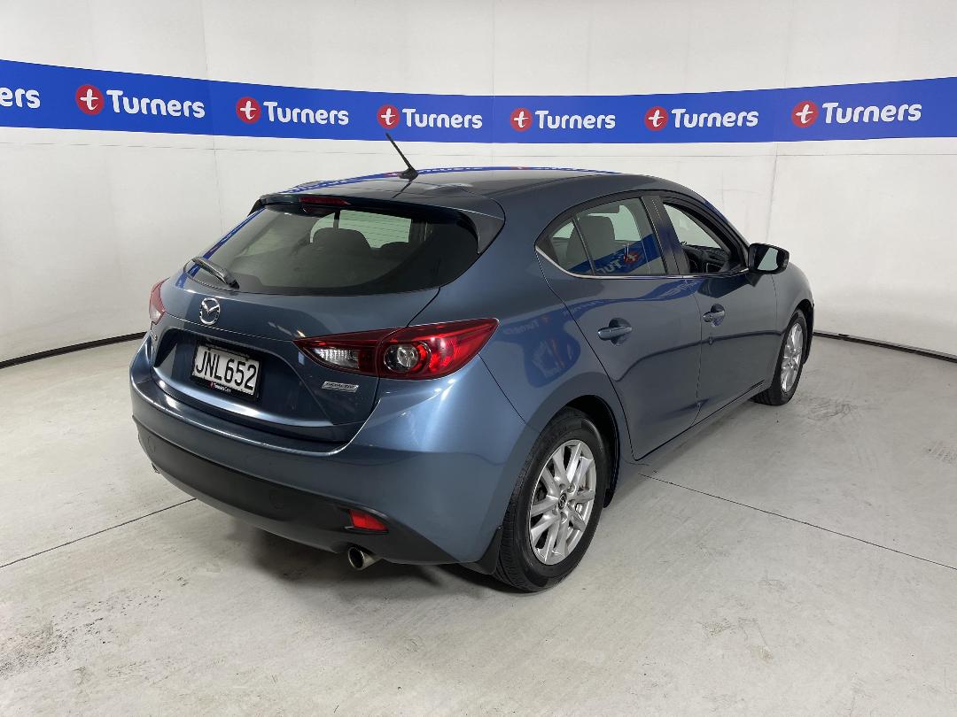 Photo '7' of Mazda Mazda3 Photo '7' of Mazda Mazda3