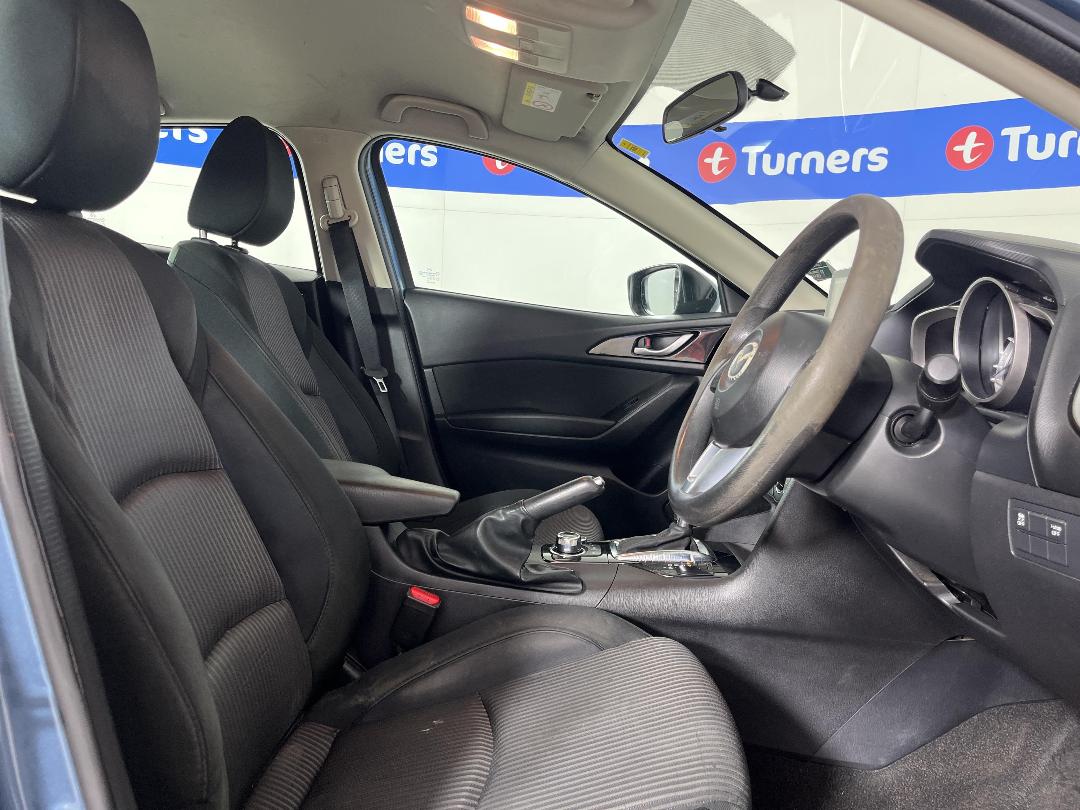 Photo '16' of Mazda Mazda3 Photo '16' of Mazda Mazda3