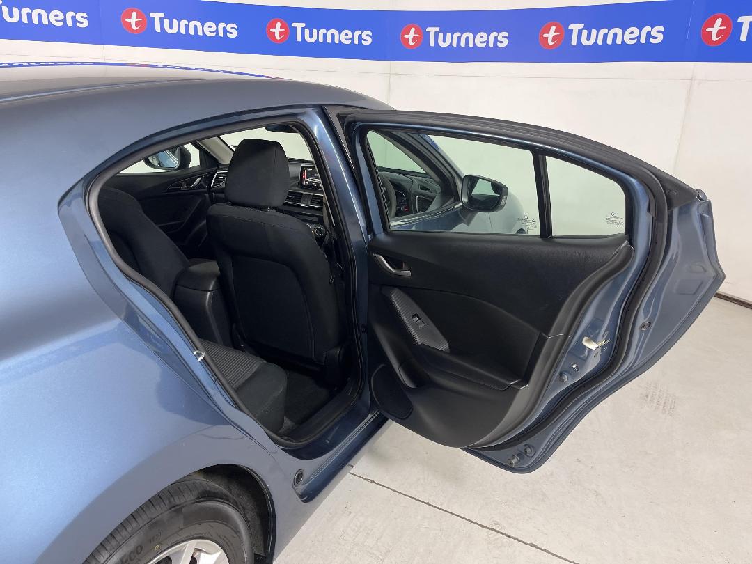 Photo '19' of Mazda Mazda3 Photo '19' of Mazda Mazda3