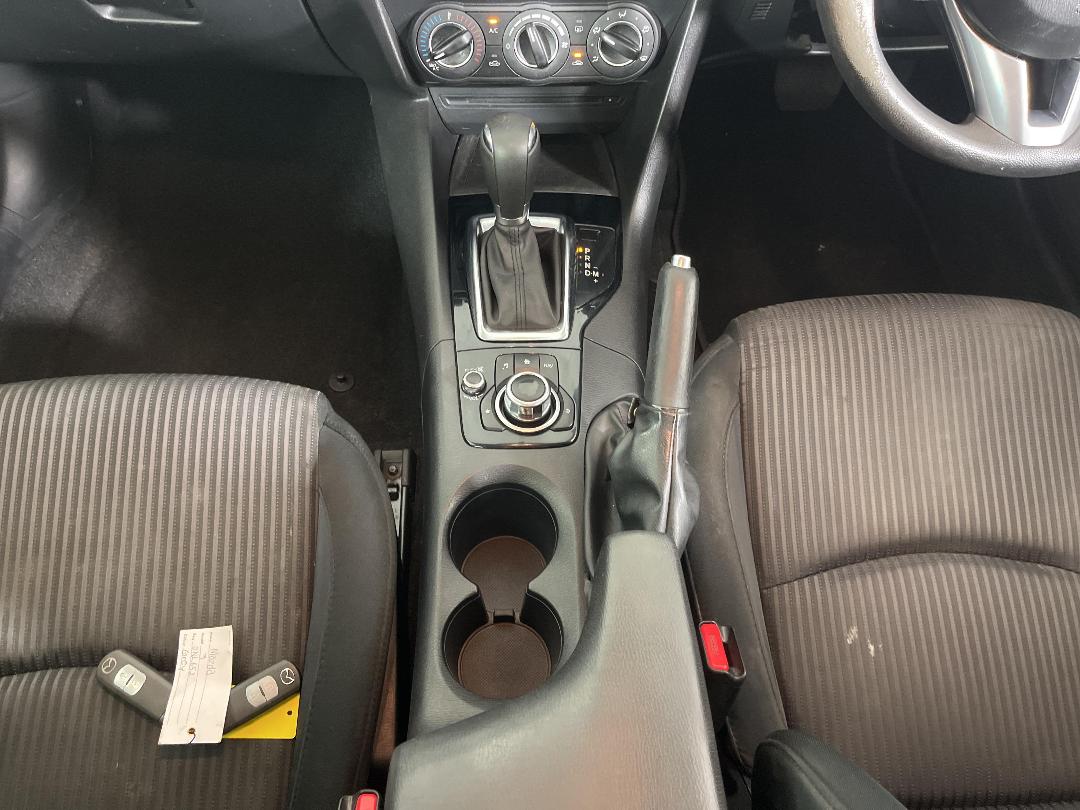 Photo '23' of Mazda Mazda3 Photo '23' of Mazda Mazda3