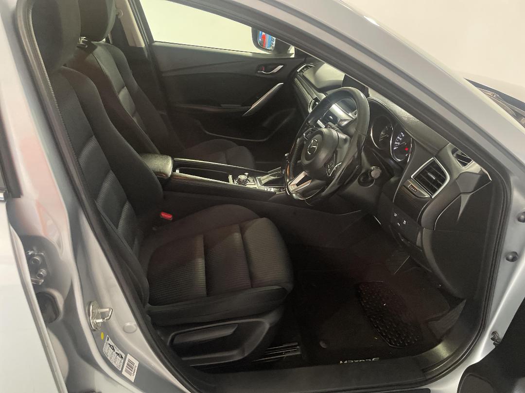 Photo '16' of Mazda Mazda6