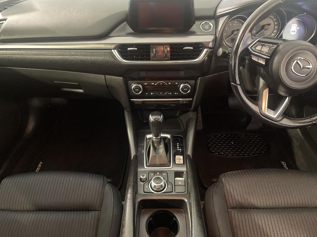 Photo '18' of Mazda Mazda6