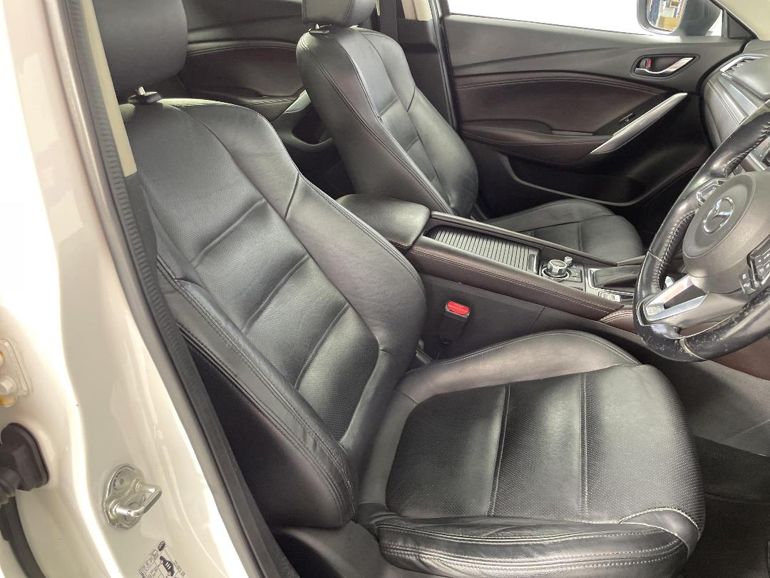 Photo '16' of Mazda Mazda6