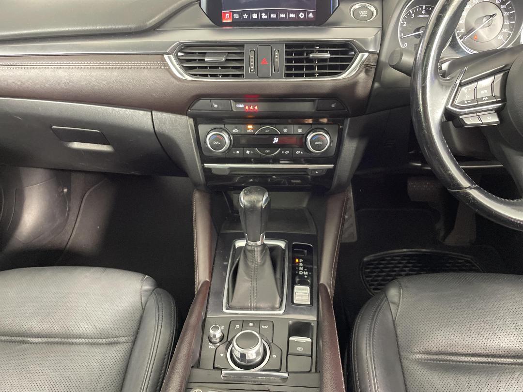 Photo '18' of Mazda Mazda6