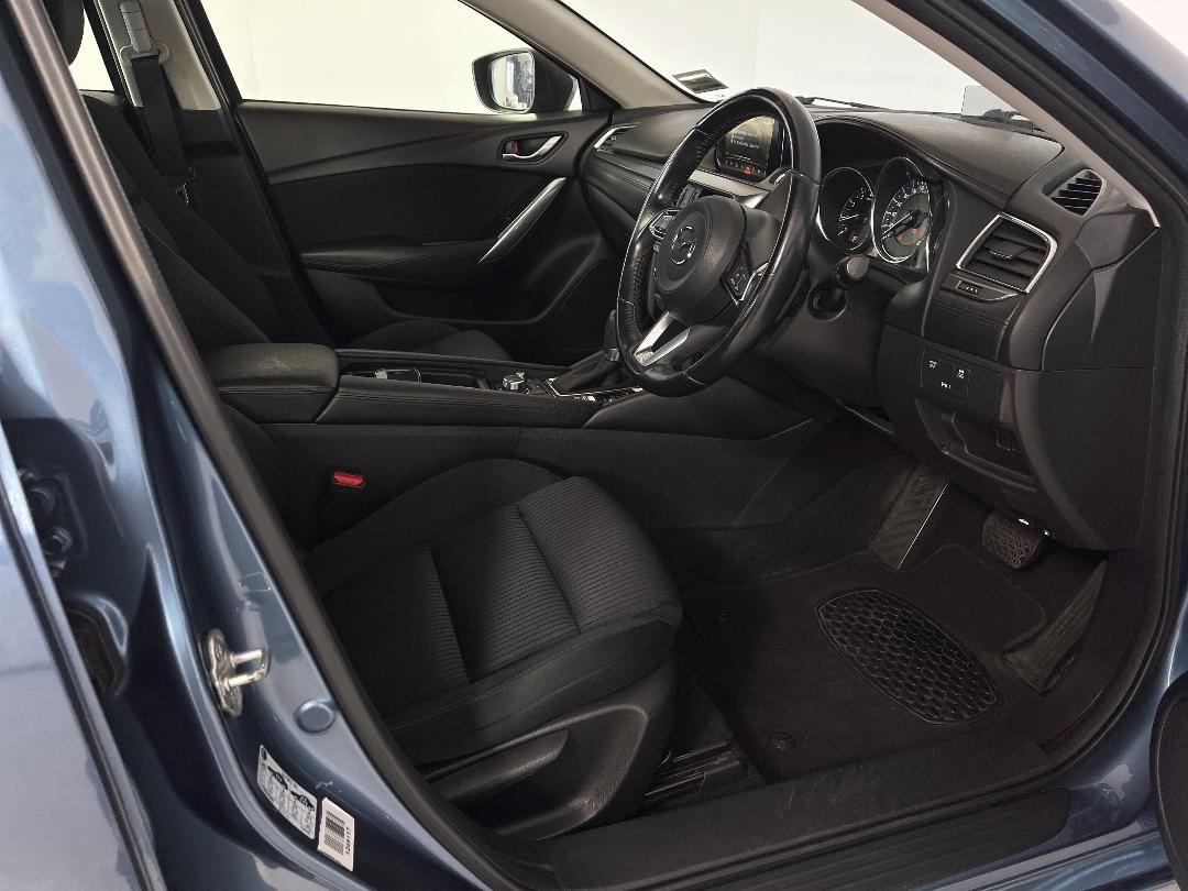 Photo '16' of Mazda Mazda6