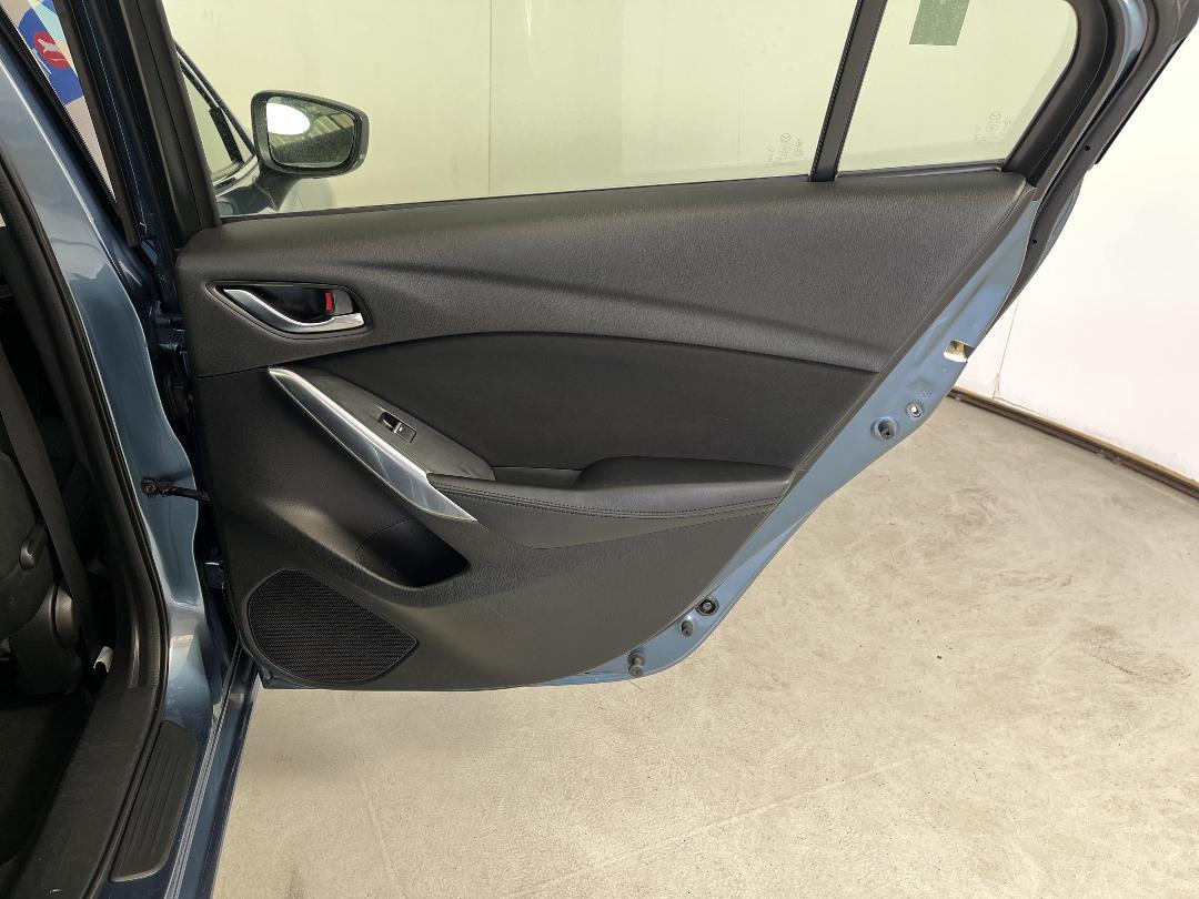 Photo '19' of Mazda Mazda6