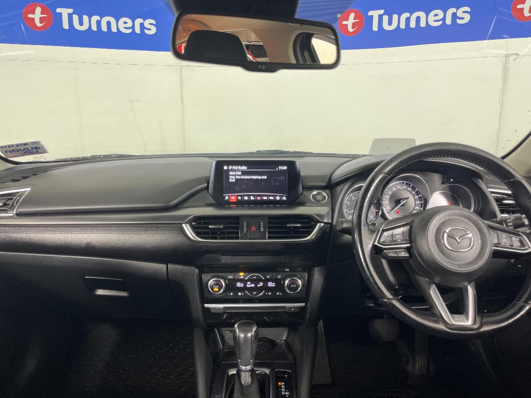 Photo '17' of Mazda Mazda6