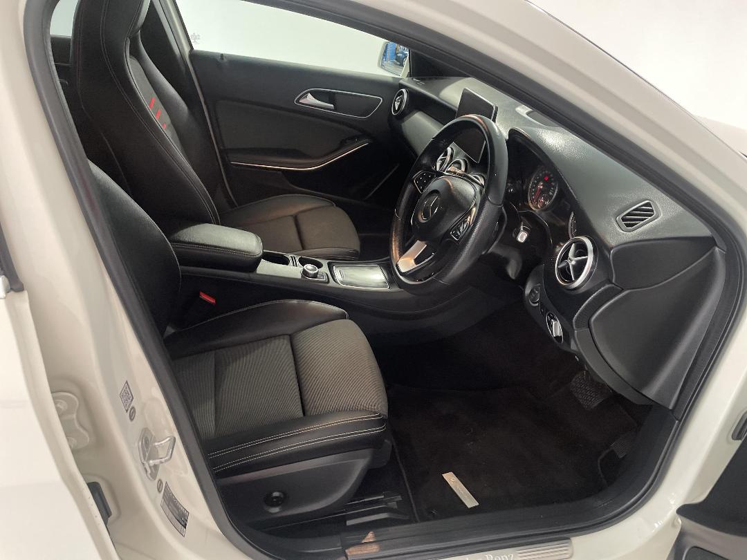 Photo '16' of Mercedes-Benz A180