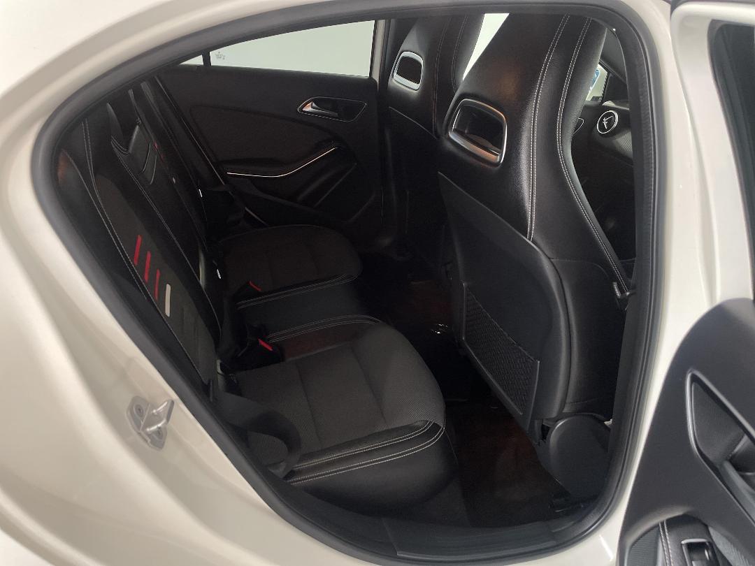 Photo '20' of Mercedes-Benz A180