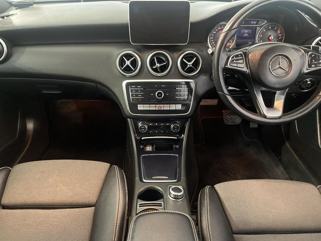 Photo '18' of Mercedes-Benz A180