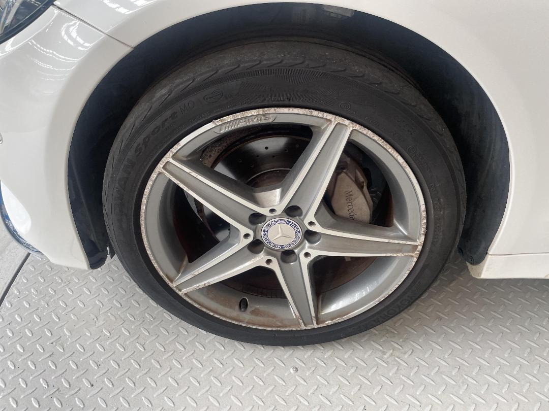 Photo '10' of Mercedes-Benz C200