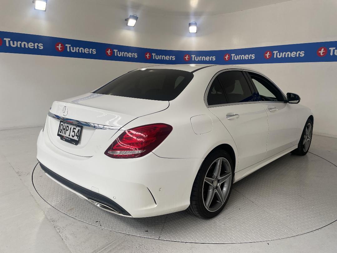 Photo '7' of Mercedes-Benz C200