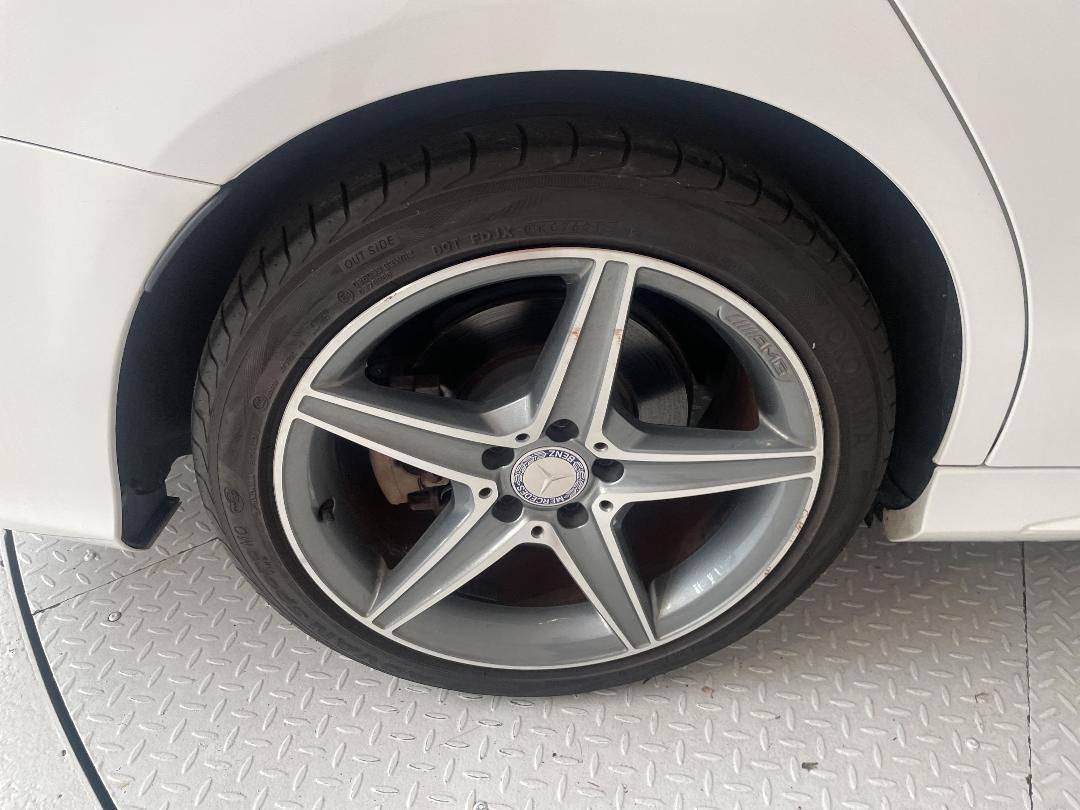 Photo '12' of Mercedes-Benz C200