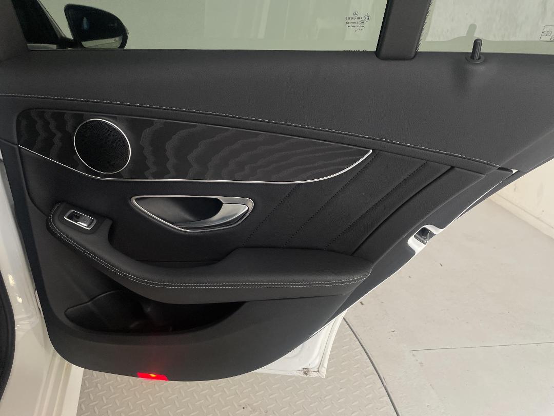 Photo '19' of Mercedes-Benz C200