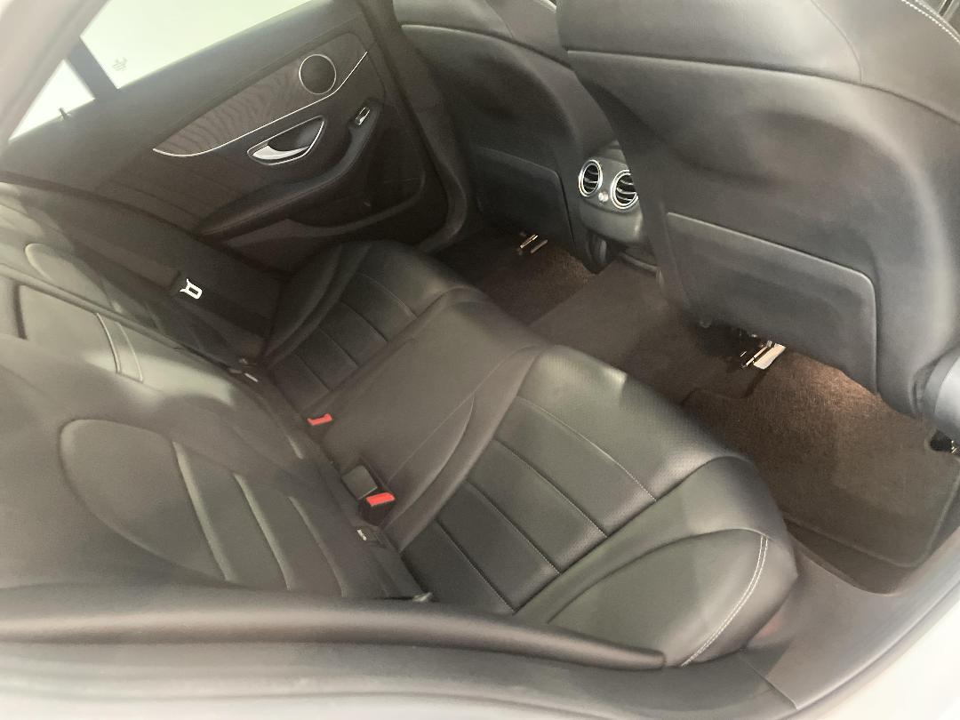 Photo '20' of Mercedes-Benz C200