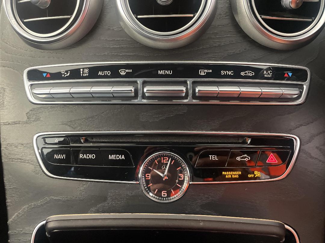 Photo '30' of Mercedes-Benz C200