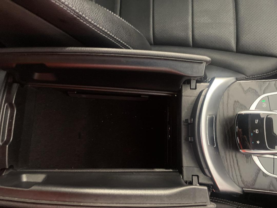 Photo '32' of Mercedes-Benz C200