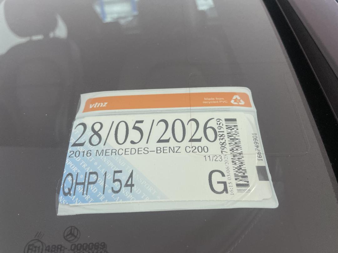 Photo '34' of Mercedes-Benz C200