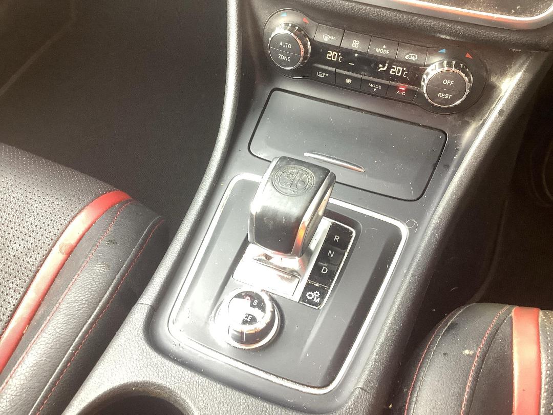 Photo '15' of Mercedes-Benz CLA 45 AMG SB Photo '15' of Mercedes-Benz CLA 45 AMG SB