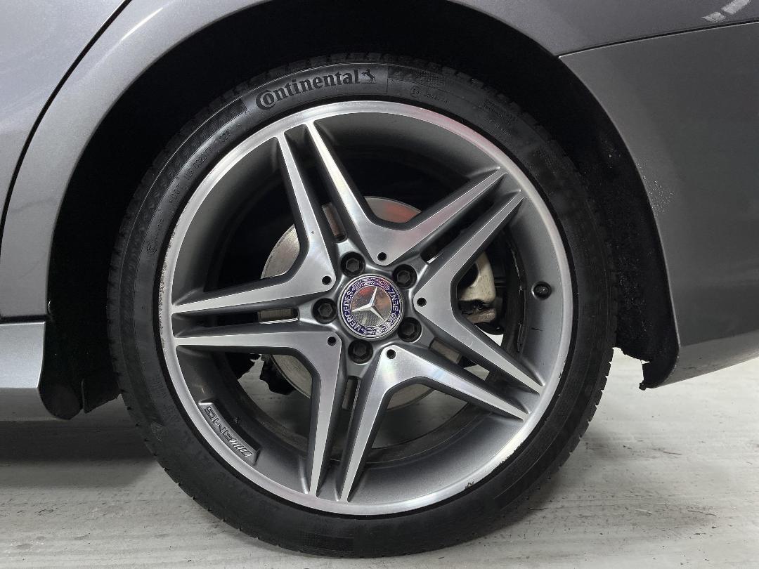 Photo '11' of Mercedes-Benz CLA180