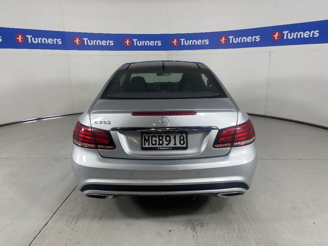 Photo '6' of Mercedes-Benz E-Class Photo '6' of Mercedes-Benz E-Class