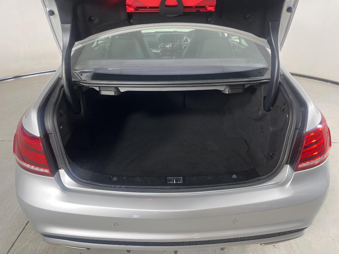 Photo '14' of Mercedes-Benz E-Class Photo '14' of Mercedes-Benz E-Class