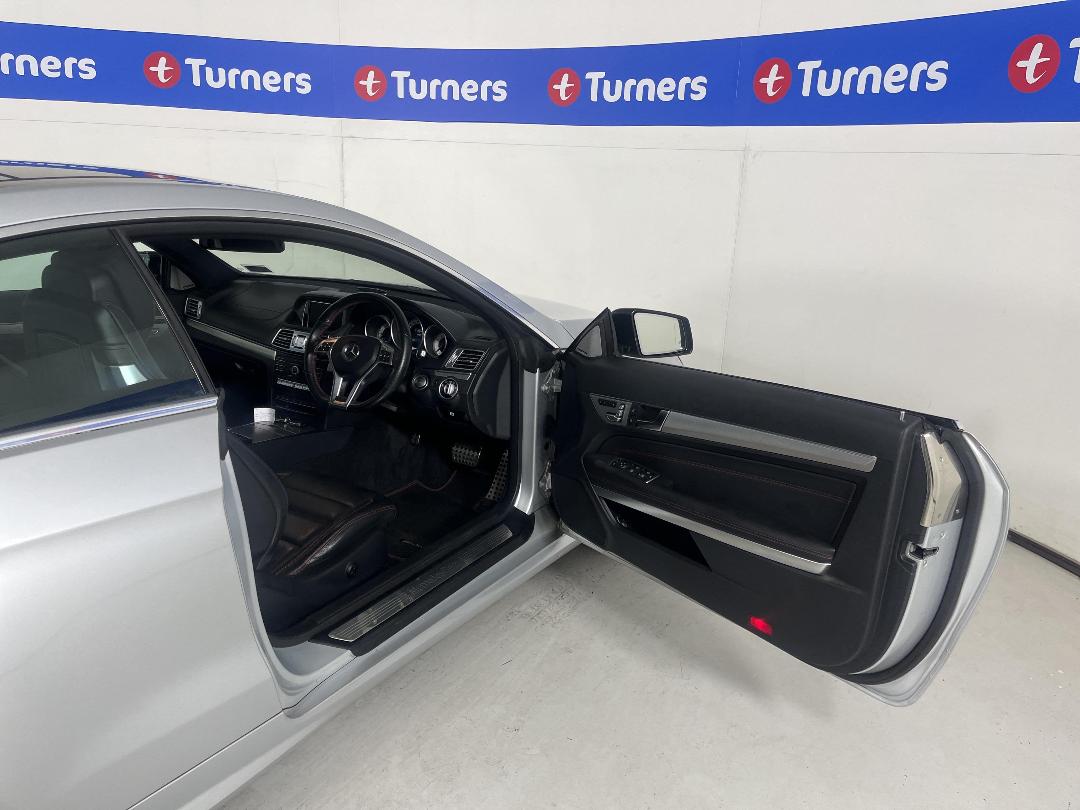 Photo '15' of Mercedes-Benz E-Class Photo '15' of Mercedes-Benz E-Class