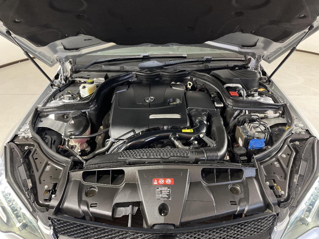 Photo '13' of Mercedes-Benz E250