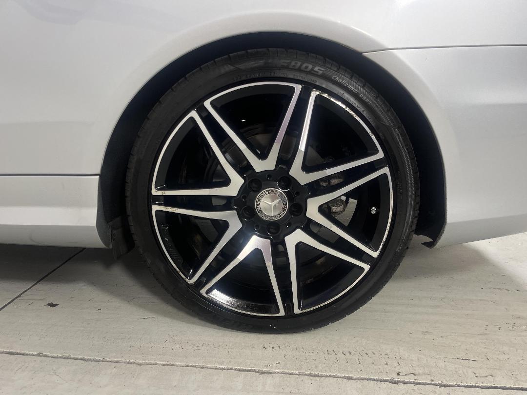 Photo '11' of Mercedes-Benz E250