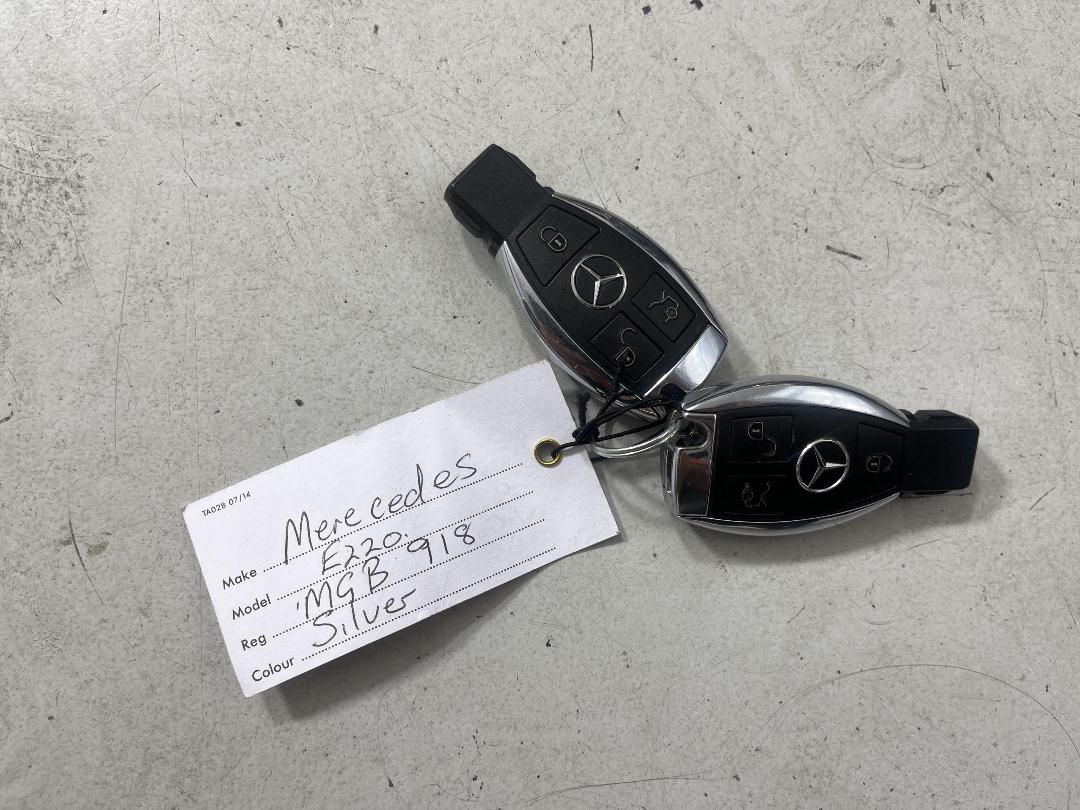 Photo '21' of Mercedes-Benz E250