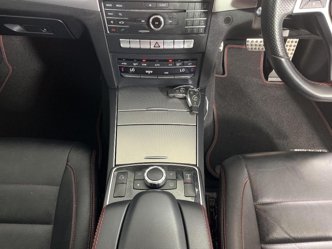 Photo '22' of Mercedes-Benz E250