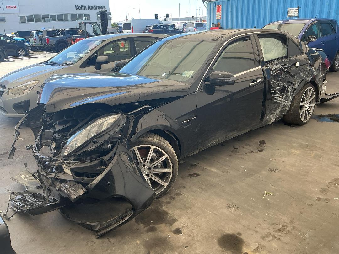 Photo '8' of Mercedes-Benz E63 AMG Saloon Photo '8' of Mercedes-Benz E63 AMG Saloon