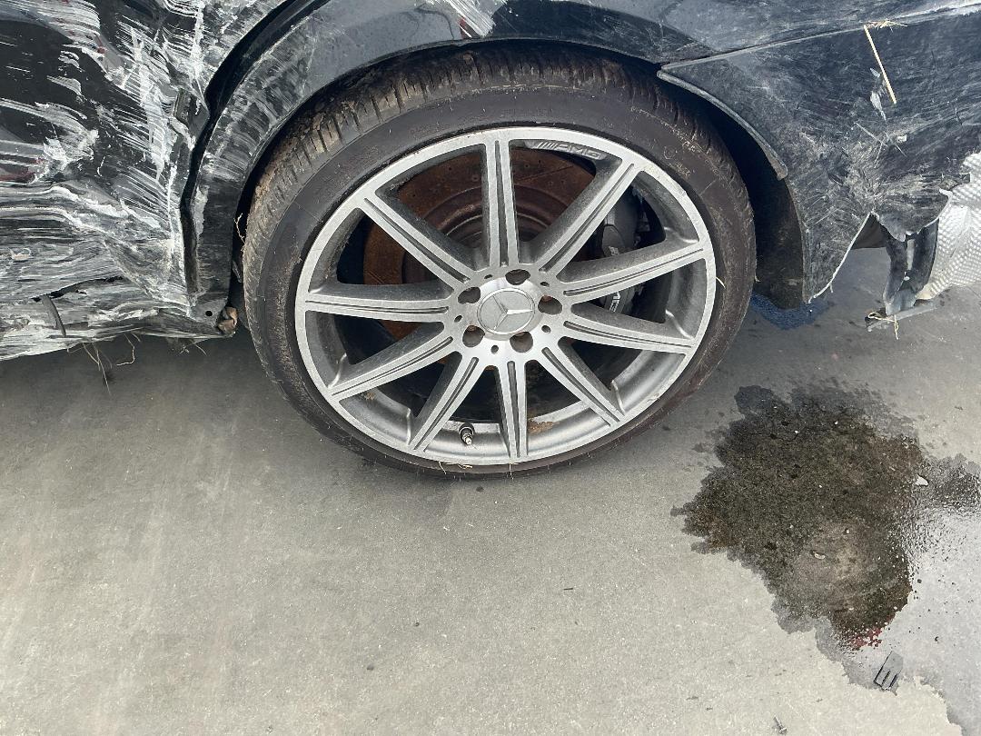 Photo '13' of Mercedes-Benz E63 AMG Saloon Photo '13' of Mercedes-Benz E63 AMG Saloon