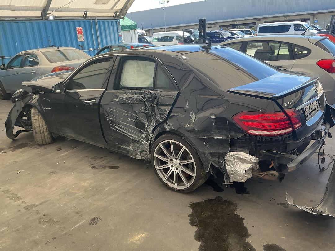 Photo '14' of Mercedes-Benz E63 AMG Saloon Photo '14' of Mercedes-Benz E63 AMG Saloon