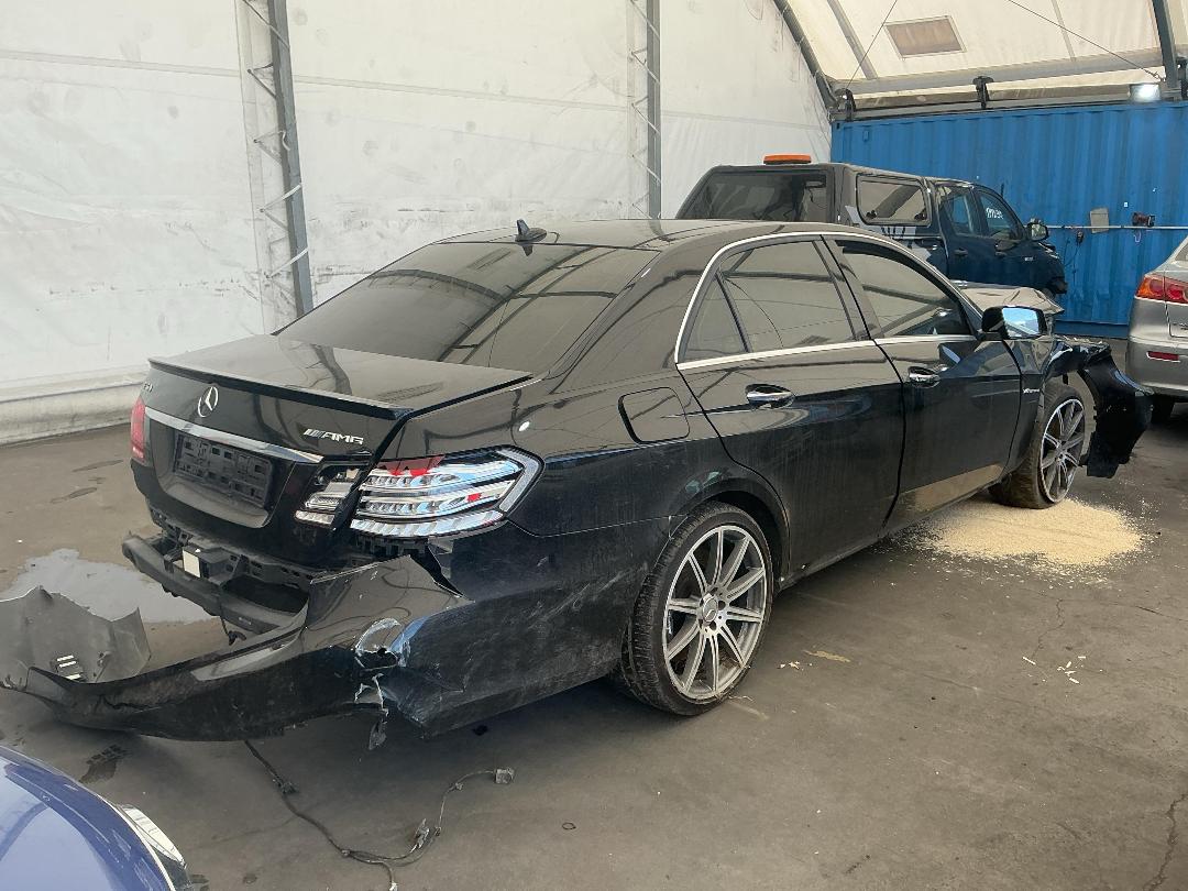 Photo '20' of Mercedes-Benz E63 AMG Saloon Photo '20' of Mercedes-Benz E63 AMG Saloon