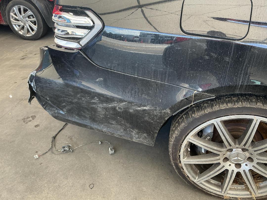 Photo '21' of Mercedes-Benz E63 AMG Saloon Photo '21' of Mercedes-Benz E63 AMG Saloon