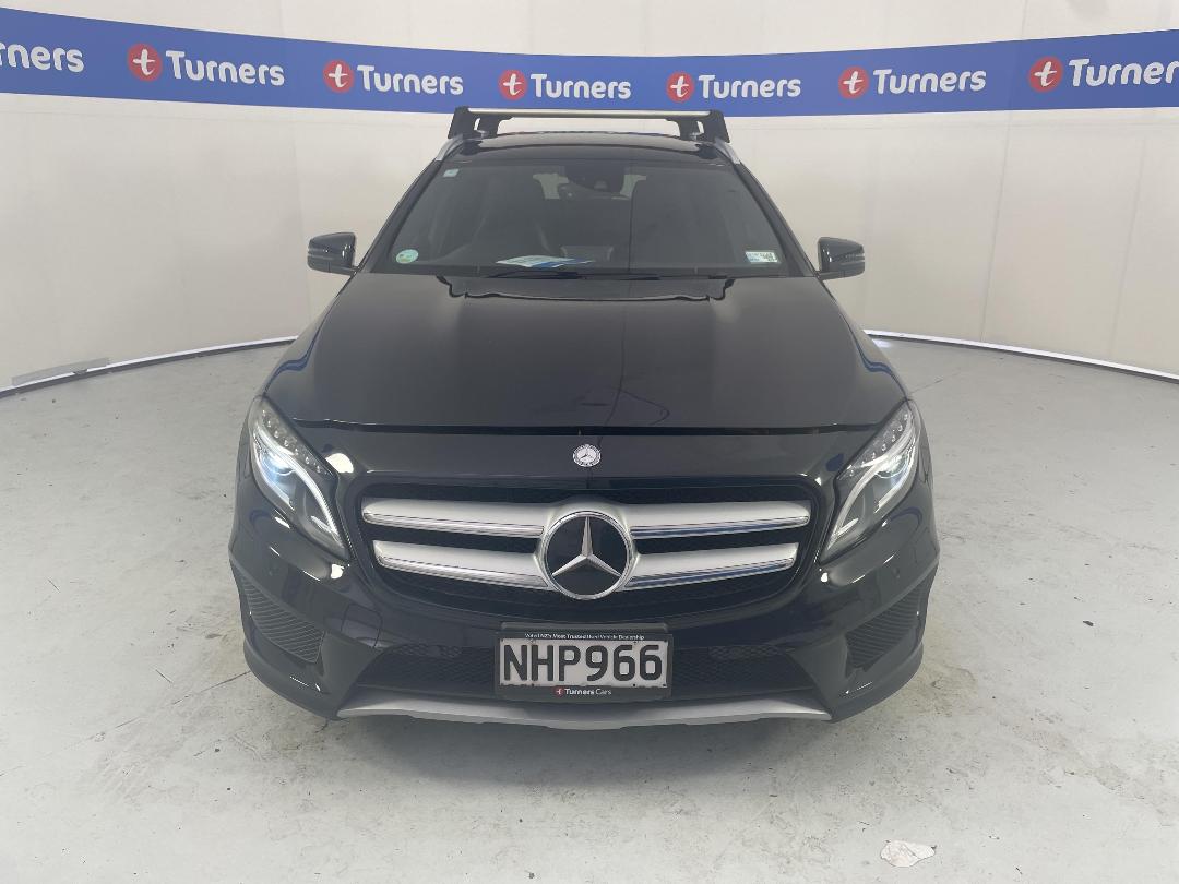 Photo '2' of Mercedes-Benz GLA250