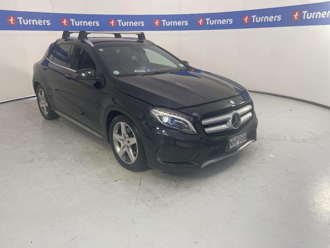 Photo '4' of Mercedes-Benz GLA250