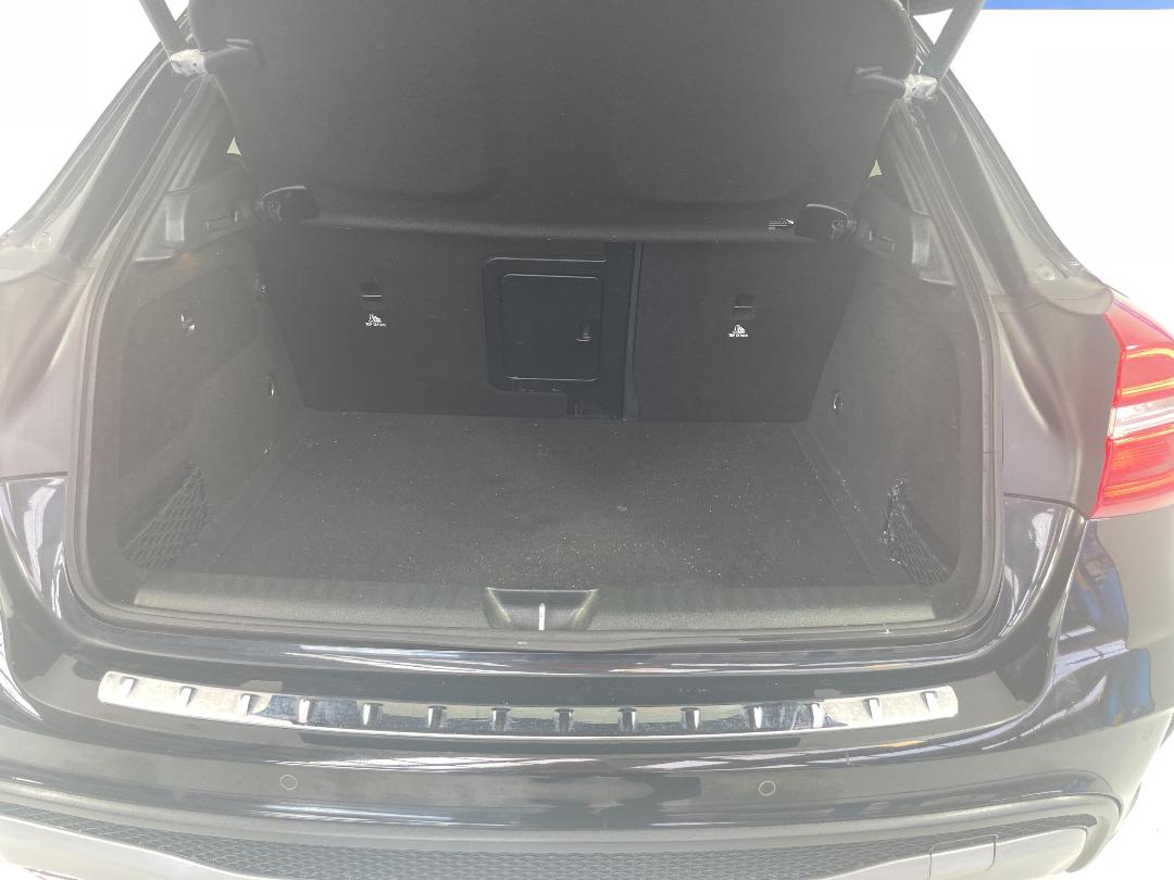 Photo '14' of Mercedes-Benz GLA250