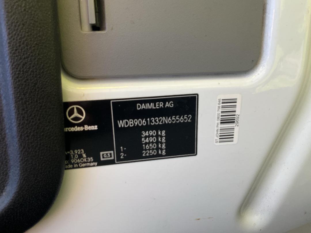 Photo '50' of Mercedes-Benz Sprinter M-B 319 SPRINTER CC Ambulance Photo '50' of Mercedes-Benz Sprinter M-B 319 SPRINTER CC Ambulance