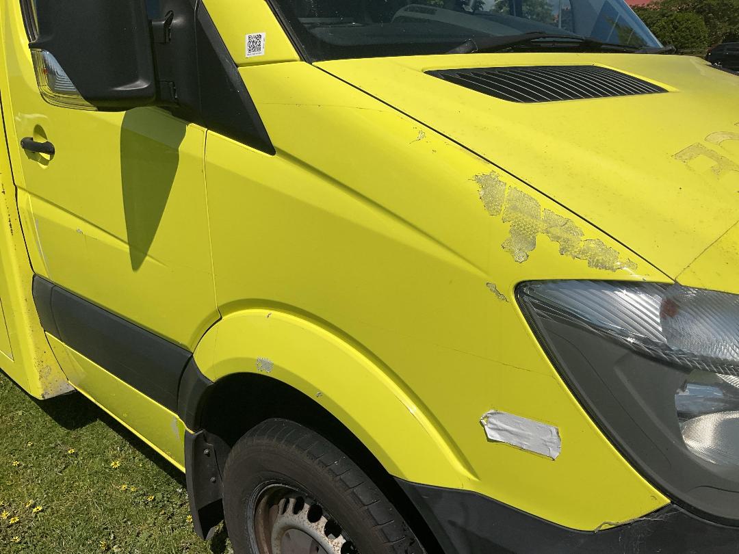 Photo '45' of Mercedes-Benz Sprinter M-B 319 SPRINTER CC Ambulance Photo '45' of Mercedes-Benz Sprinter M-B 319 SPRINTER CC Ambulance