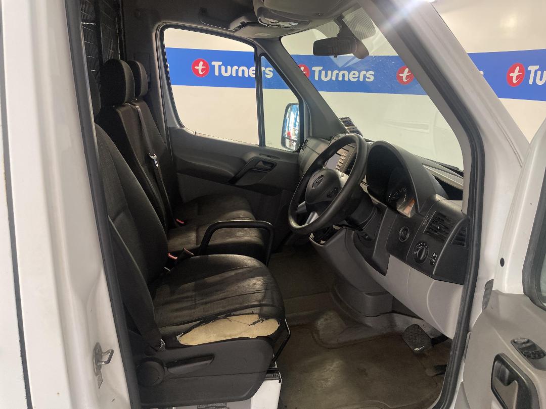 Photo '16' of Mercedes-Benz Sprinter Photo '16' of Mercedes-Benz Sprinter